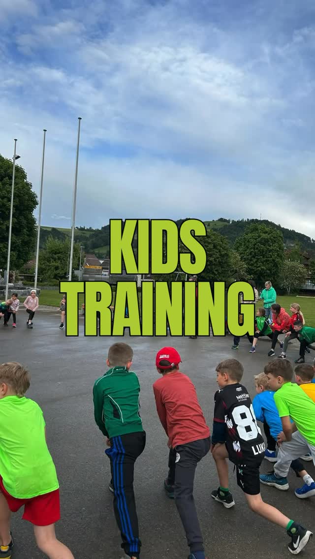 Drum meld au du dii ah für de Samstig! 🤩
#kidstraining #kreuzeggclassic #wettrennen #berglauf #toggenburg
