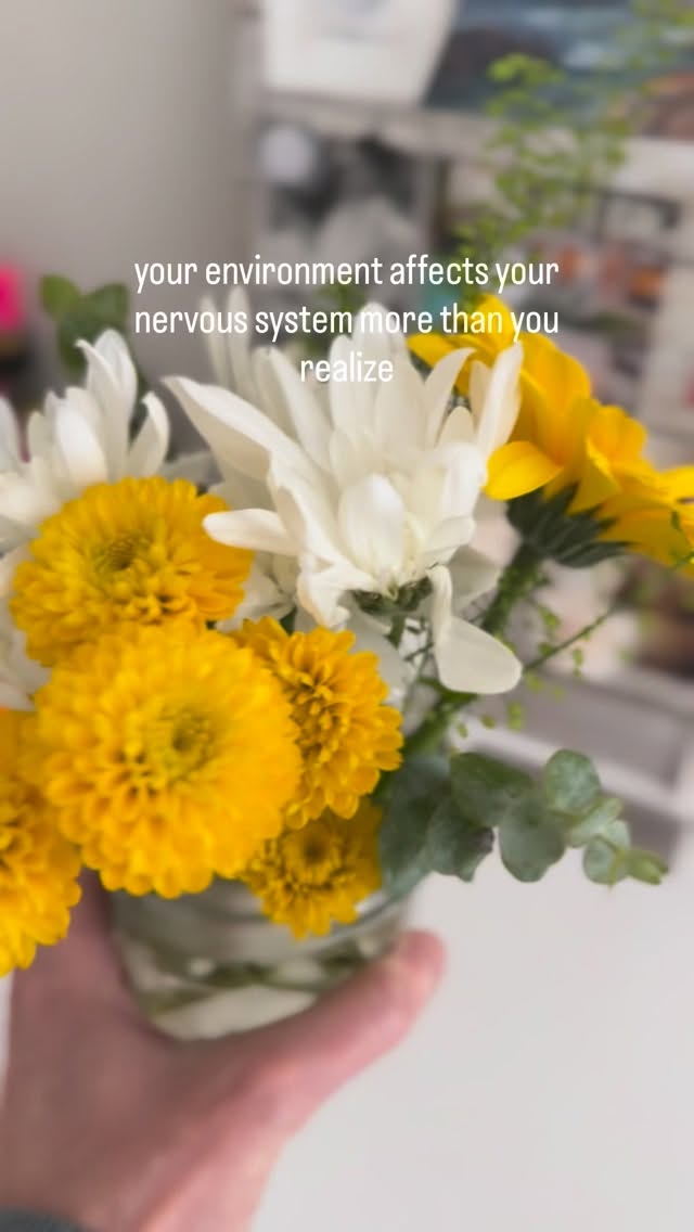 Your nervous system is constantly responding to your environment.
The lighting.
The clutter.
The objects tied to old memories.
The feeling your space gives your body every single day.
Sometimes healing doesn’t begin with a huge breakthrough.
Sometimes it begins with changing what surrounds you. 🌿
#nervoussystemregulation #somatichealing #mindbodyconnection #emotionalhealing #healingenvironment