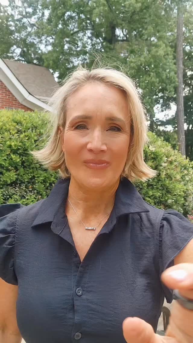 We start TOMORROW and there is still time to join us 🔥
Free 14-Day Sugar Detox Challenge - daily coaching, workouts for women over 40, real results, zero cost.
Drop "I'm in!" in the comments or click the link in my bio to grab your spot before we kick off in the morning! 💪