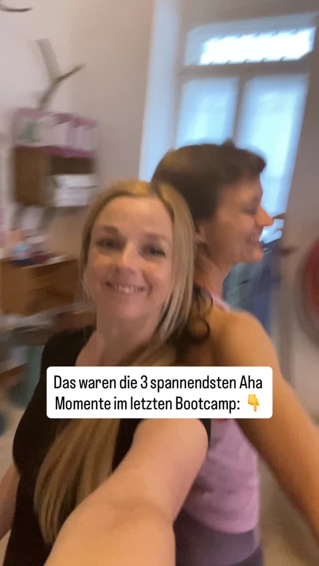 Du wirst es mir vielleicht nicht glauben, aber es stimmt:
Diese 3 Aha Momente waren meine ganz persönlichen Highlights im Yoga Business Bootcamp letztes Wochenende:
1. Ich hab gestaunt wie groß tatsächlich das Interesse an diesem Thema war und ich hab mich roesig über die vielen Teilnehmerinnen gefreut!🤩
2. Es war so schön zu sehen wie inspirierend der gegenseitige Austausch unter den Yogalehrerinnen war. Die Möglichkeit sich zu vernetzen und voneinanderzu lernen! Genau das liebe ich an solchen Events!😍
3. Das positive Feedback am Schluss hat mich richtig umgehauen! 🙏
Es ist so schön zu hören, dass sich bei vielen ein Knoten gelöst hat und sie jetzt voll motiviert ihr Yoga Herzensprojekt endlich in die Umsetzung bringen.
❓Wie wir das geschafft haben?
Die richtige Strategie macht einen großen Unterschied !
Genau das war unser Fokus
Die Aufzeichnungen sind noch bis Freitag verfügbar
Kommentiere: bootcamp
Und dieses Wochenende geht’s direkt weiter:
Im Yoga Business Start-Up setzten wir genau da an, wo wir im Bootcamp aufgehört haben und kommen direkt in die konkrete Umsetzung:
* Erstellen ein passendes Yoga Business Ökosystem für deine Nische
* Kreiere deinen idealen Schülerinnen Avatar.
* Entwickel eine sinnvollen Produkt-Treppe, die zu dir passt.
* Verstehe wie eine erfolgreiche Markteinführung funktioniert.
* Finde heraus wie du mit KI dabei sehr viel Zeit und Nerven sparen kannst!
Sei dabei und verschieb dein Yoga-Herzensprojekt nicht länger auf später - setz es mit uns gemeinsam um!
Komm in unsere Gemeinschaft mit motivierten Yogalehrerinnen, die ihre Klassen clever füllen möchten.
Dieses Wochenend-Modul ist Teil der 300 Std. Weiterbildung Multi-Style. Die Türen sind derzeit geöffnet, aber Achtung: nur mehr bis 30. Mai!
Schreib mir für mehr Infos.