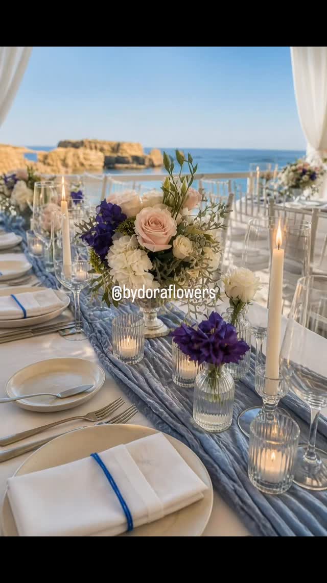 EN. Designing unforgettable moments where the sea meets the sky. Bringing another vision to life. Every detail styled to create memories ✨
PT. Céu azul, mar sem fim e a decoração dos seus sonhos. É assim que demos vida a mais um cenário memorável ✨
#eventdecorator #bespokeevents #casarnoalgarve #seasidecelebration #luxurylifestyle