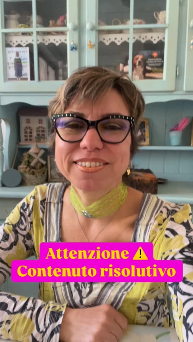 A volte non siamo davvero stanchi.
Siamo solo mentalmente sovraccarichi. 🌿
Pensieri continui, scenari immaginati, ansia, mente sempre attiva…
e il corpo resta in tensione anche quando dovrebbe riposare.
Imparare a rallentare i pensieri e tornare al presente non è tempo perso.
È benessere mentale. 💛
#ansia #overthinking #benessereolistico #mindfulnessitalia #consapevolezza