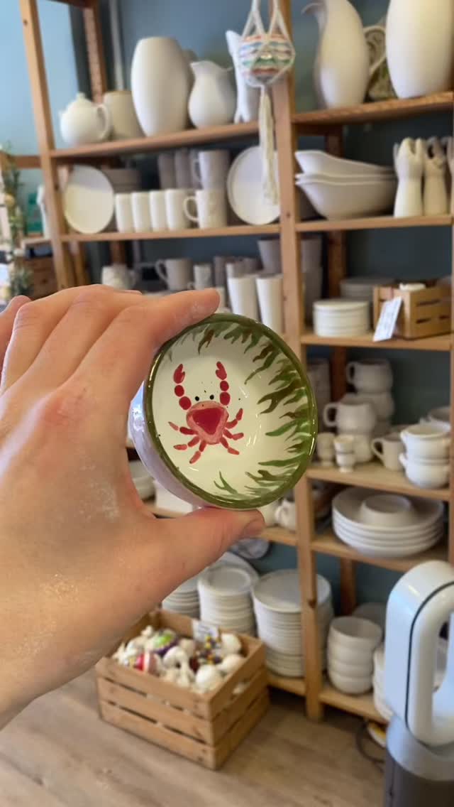 Waving goodbye to the Monday Blues with some of today’s cute pieces fresh out of the kiln