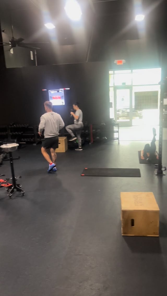 The part where you look around and everyone is putting in that WORK to reach their dream body. We live to serve our community and bring you the best workout of your life.
First class free, first week $7
#budatx #kyletx #southaustin #free #workout