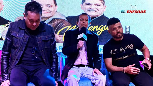 Eddy Herrera, Ciro Quiñonez y Danny Marín presentan la nueva versión de "Regalada Sales Cara", un merengue muy sabroso para que baile, para que goce.
@eddy_herrera
@ciroquinonez
@dannymaring
#regaladasalescara #merengue #músicapopular