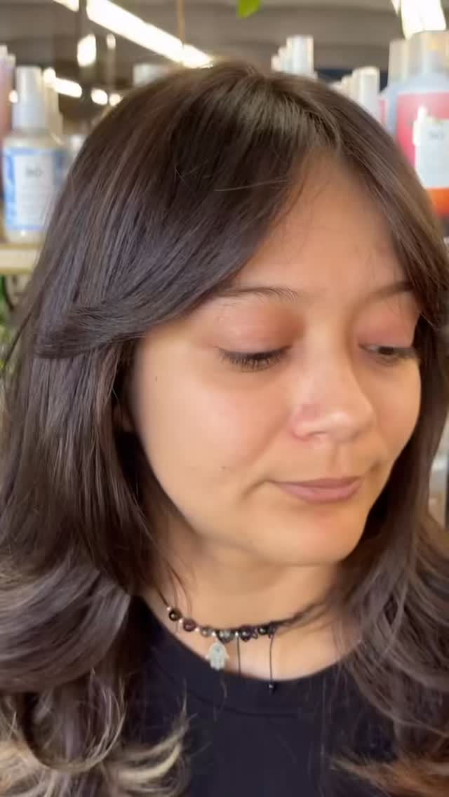 We’ve been taking the last couple months to cut off the last of her color. She hasn’t been 100% natural in a while now!!