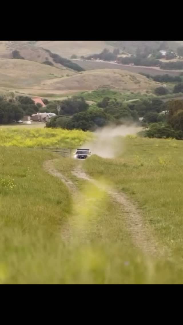 Always fun giving hot laps in the fozzy, especially to the people who designed the car 😉 🎥: @troytdesigns
#subaru #forester #hotlaps #rally #offroad