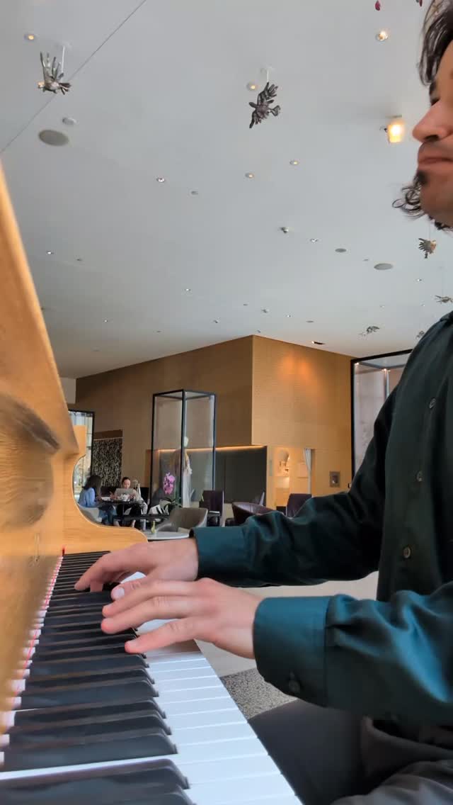 A little end of week @arianagrande
.
Have a wonderful weekend! ๐โ๐ต
.
.
.
.
.
#ariannagrande #thankunext #pianocover #pianoversion #piano