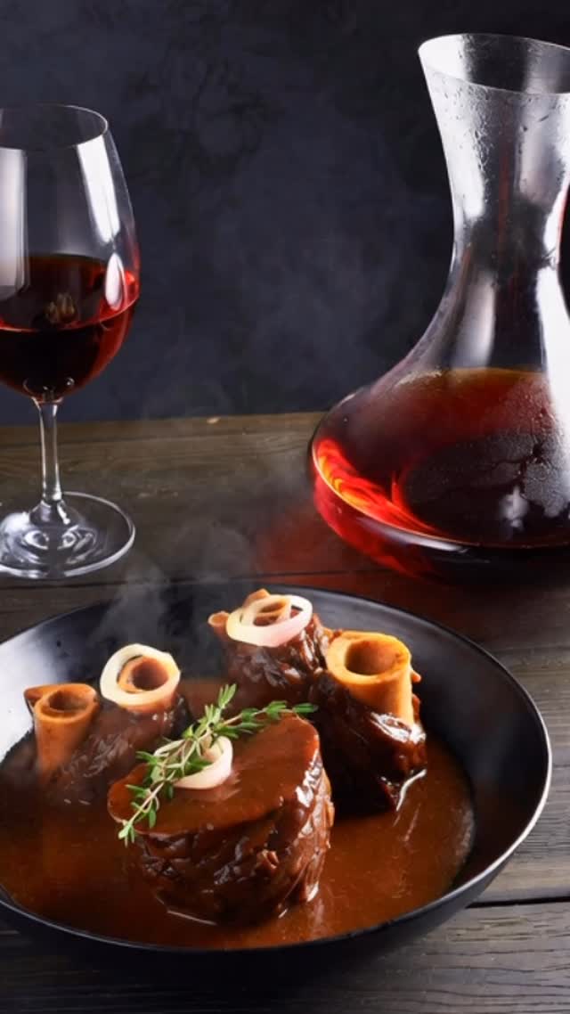 Rich flavours. Smooth pours. Matured Sundays done properly ๐ท๐ฝ๏ธ
If youโre a wine person, WhatsApp us here with your name and your favourite wine to get our latest additions: 076 520 2074 | 061 370 6102
##MaturedSundays##WineLovers#SundayDiningDisoufengPubSowetoLifestyle