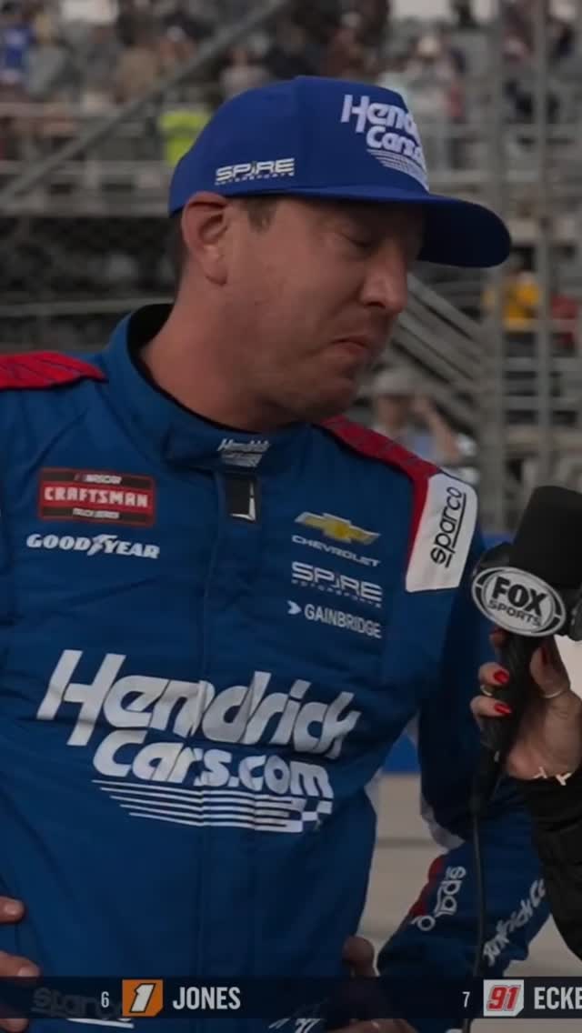 Completely shocked at the news of @rowdybusch. Our hearts and prayers go out to the entire Busch family and to the NASCAR family. 😢
#NASCAR #kylebusch
