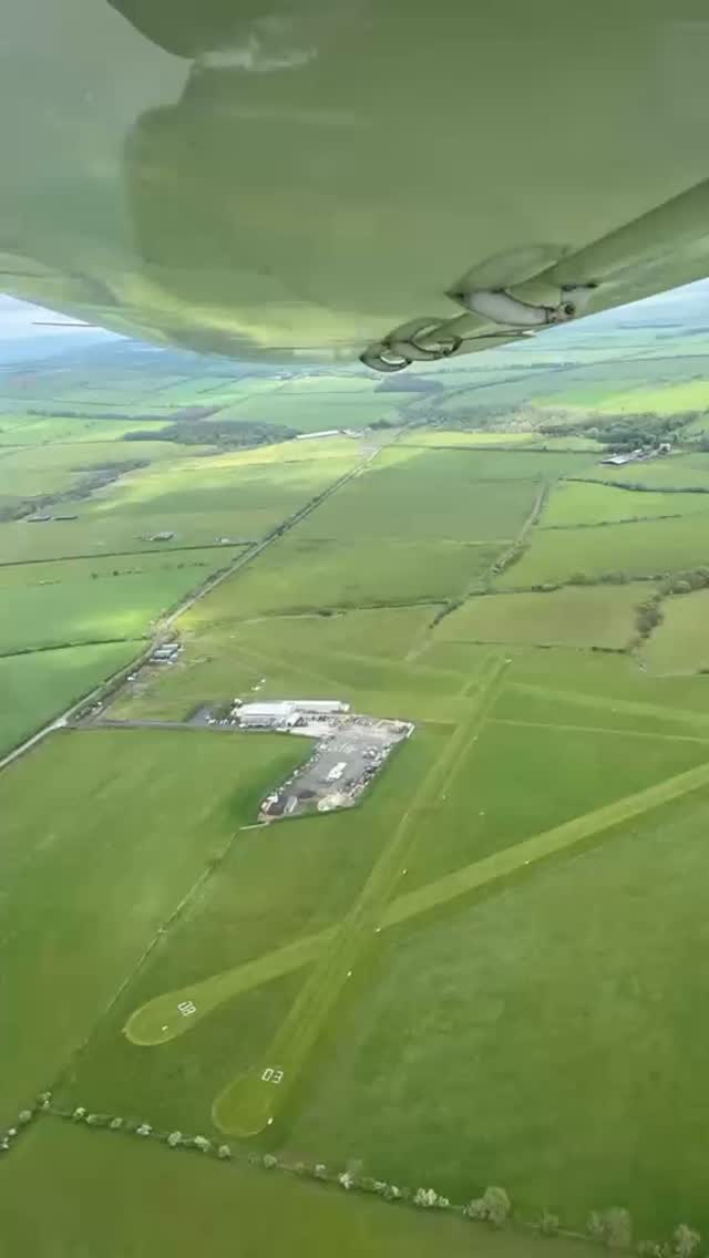 ๐โจโ๏ธ We spend so much time worrying about lifeโฆ when tomorrow is never promised.
Do what makes you happy & follow your passion.
Take the leap ๐โจโ๏ธ
If your dream is to fly, come and start your adventure with Atheys Moor Flying School! @atheysmoor #pilot #newcastleairport #aviation #northumberland #newcastleupontyne