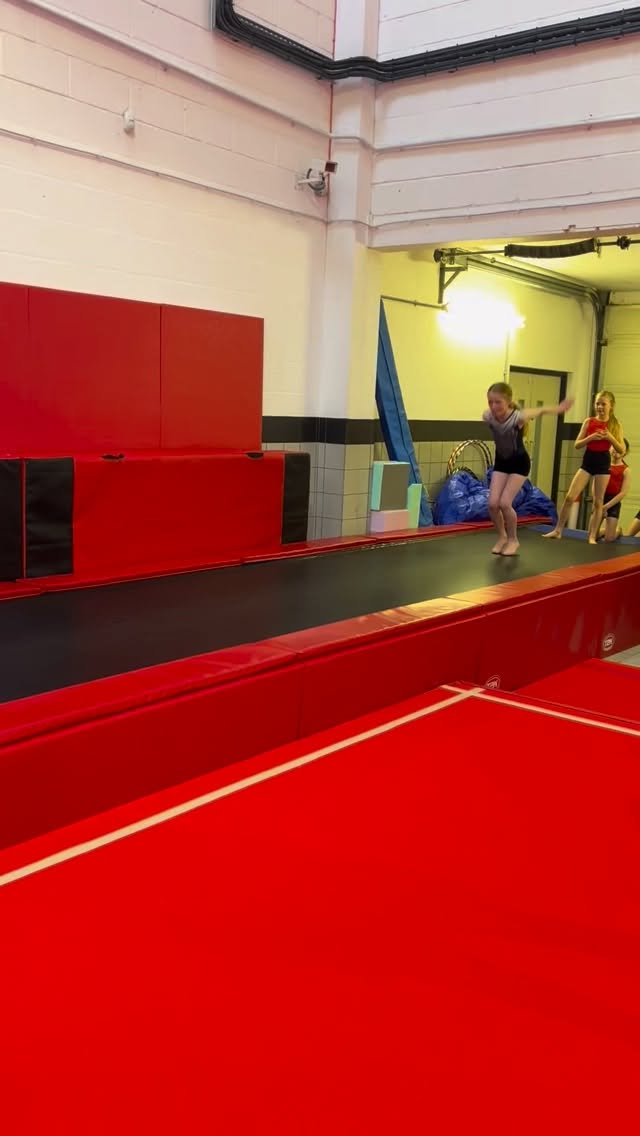 🤩 NEW SKILLS 🤩
Some brilliant new skills in our competition development group yesterday! Great work gymnasts! ✨
If you have any questions, please don’t hesitate to contact us! All details listed below 👇
✉membership@cotswoldgymnastics.co.uk
💻www.cotswoldgymnastics.co.uk
-—————————————
#cotswoldgymnasticsclub #gymnastics #cirencester #cirencesterclubs #thingstodoincirencester