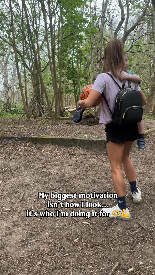 Make memories with them, not regrets about putting yourself last.. ✨
Your health and strength affects everyone, not just you ☺️
Aim for strength in motherhood - not just what you see in the mirror …
It’s crazy the massive difference just regular short workouts make to me - I really notice on the times I’ve not kept up with my fitness for whatever reason
I am investing in my future self every day!.. I want to be a strong, able and happy mum 💪 and my kids definitely pick up on it and want the same 😍
If you’re feeling like you can’t keep up or if exhausted is your ‘normal’ then do reach out 🫶 it doesn’t have to be that way, promise…
Have a wonderful bank holiday 💪 xxx
#katesmumfitclub #corestrengthening #legsbumsandbubbas #motherhoodjourney #workoutsformums