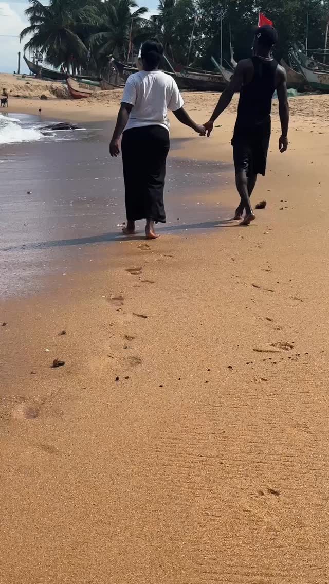 When time slows down with you . No rush, just peace with your person @afikibeachhouse #cozygetway #ankwanda #elmina #travelghana #ocean