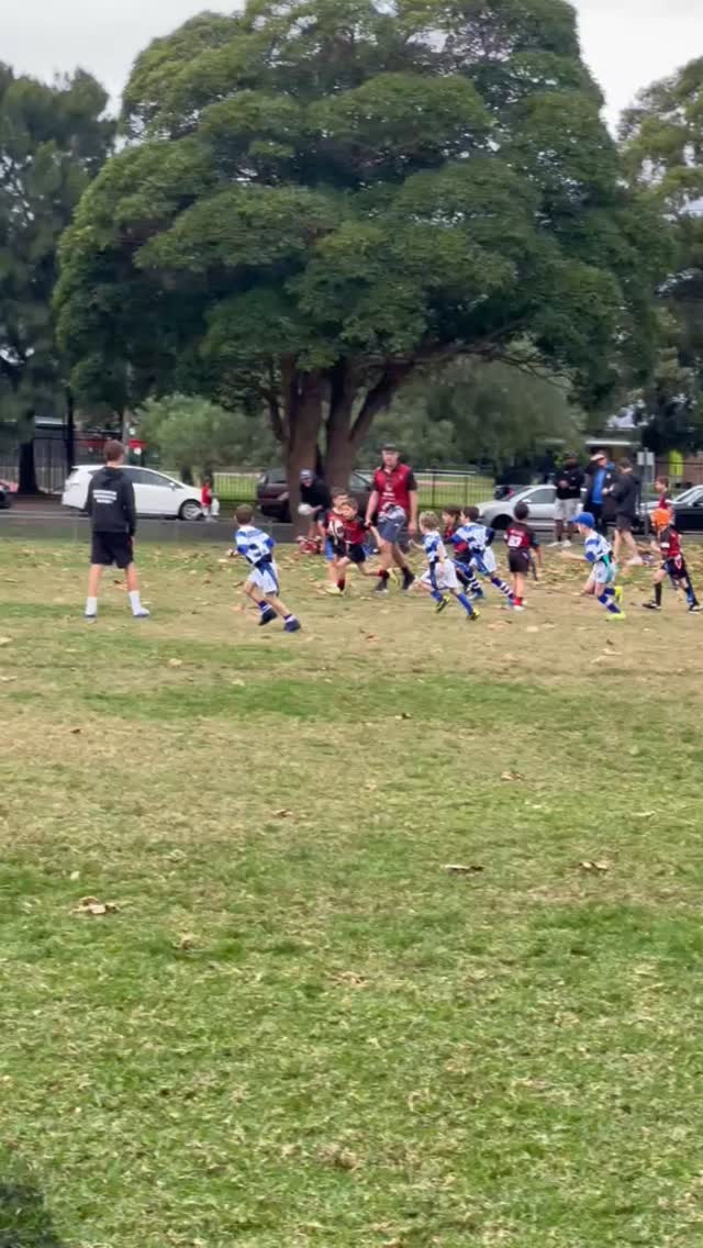 Saturday Rugby π
Our U7s getting better each week β₯οΈπ€
Having fun, big team spirit. Well done to our minis!