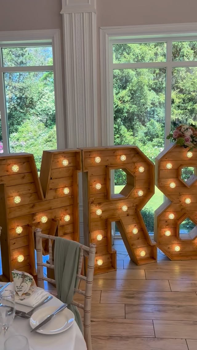Have you seen our new RUSTIC MR&MRS Letters.
How fab are they.DID YOU KNOW THEY CAN CHANGE COLOUR ? Pink green blue you name it!