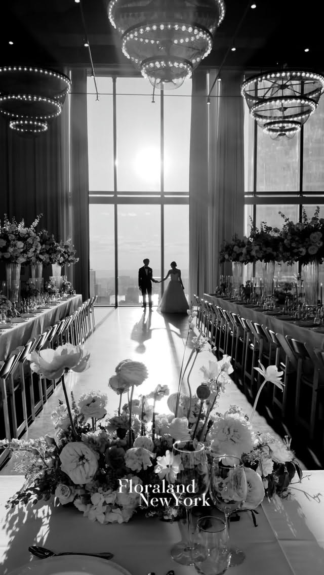 A first dance, practiced against a setting sun. His hand at her back, the skyline holding its breath.
Florist: Bruce | Planner & Vlog: Neo
in collaboration with @virginhotelsnyc @photowithyuko @stemprods @sachikohairmake @royaldogofhonor