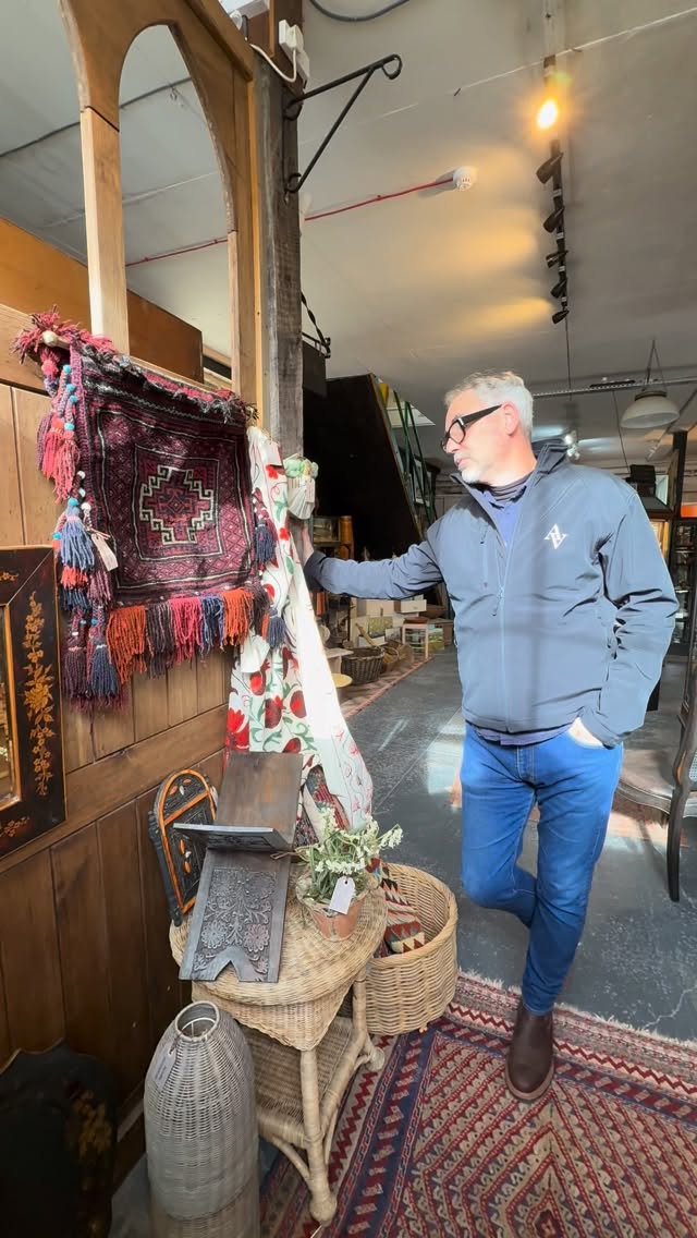 Add colour and decoration to your home with @antiqueclives’s Antique Of the Week.
These lovely red camel bags add texture and character to any interior. Petfect as a statement piece or separate them to make individual cushions for a more relaxed, eclectic look.
£90 from @jujubu_interiors
www.theantiquevillagedevon.co.uk
#afgancamelbag #camelbagcushions #camelbag #homestyle