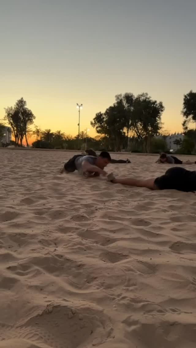 גר בבאר שבע והסביבה?
אתה יודע מה לעשות 👇😈
ראשון ורביעי - פארק ד'
בשעה 19:00
#יוםסיירות #טיס #כושרקרבי #שייטת13 #סיירתמטכל