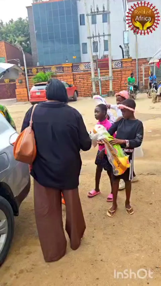 My family, this footage was in August of this year.. It's coming to Christmas, please keep the children and their parents in your prayers. They need food,they need skills,and they need money for trading. Please, let's pray that God shows up for them.
Please, please Pray for our children.The children's Day in Nigeria,gifts and food doesn't reach the ones sleeping under the bridge. Please, go out and touch somebody's hand,make this world a better place if you can..Thank you ❤️
It's better to give thanks to receive 🙏 Hallelujah
Check our website also.
www.reliefafrika.org.uk