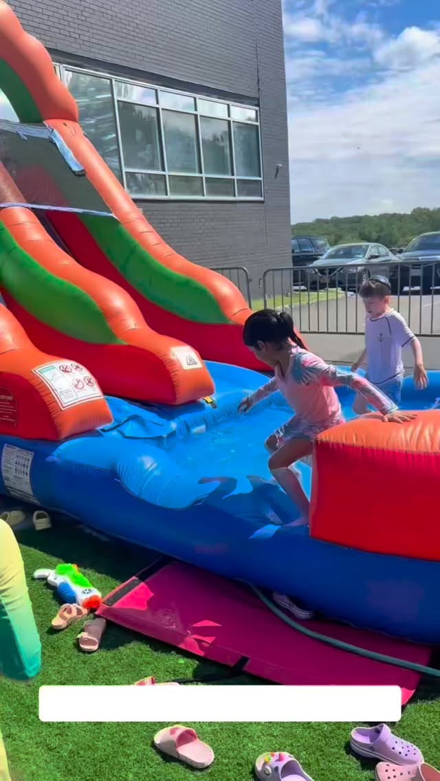 Mazal Tov to our Kindergarten and First Grade students 🌟
We are so proud of their incredible accomplishment in memorizing Tanya Baal Peh! 💫 The Torah they learned brings so much kedusha and light into the world.
To celebrate this beautiful milestone, the students enjoyed a fun Water Day together 💦😊