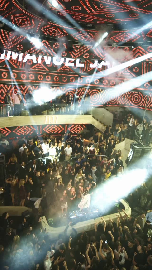 This Saturday @emmanueljal is all set to takeover Commune Mumbai - Lower Parel (@one8.communemumbai)
On support duties we have @kayveemusic_ all the way from Hyderabad
📌 30th May - Commune, Mumbai
Get your tickets on district.in This Saturday @emmanueljal is all set to takeover Commune Mumbai - Lower Parel (@one8.communemumbai)
On support duties we have @kayveemusic_ all the way from Hyderabad
📌 30th May - Commune, Mumbai
Get your tickets on district.in