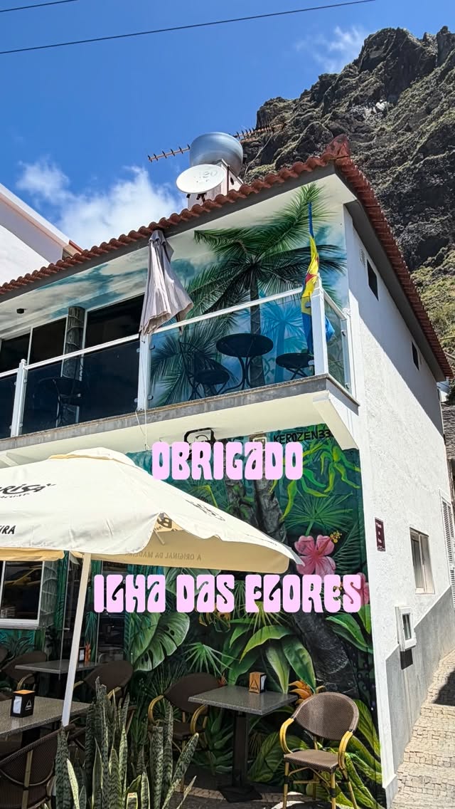 Obrigado, Ilha das Flores 🌸🌊🙏🏽
~
#grateful #adventure #onthemove