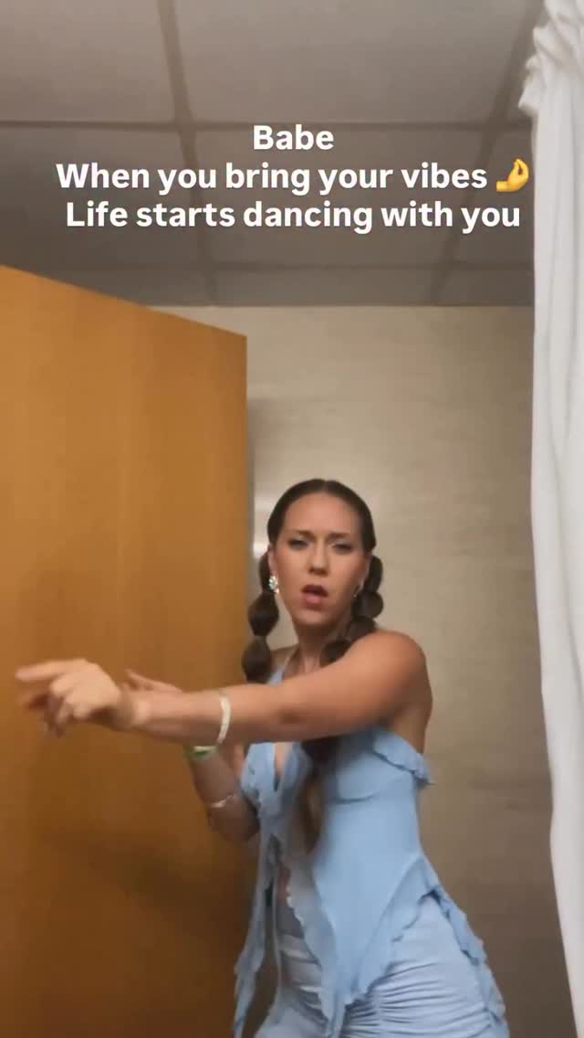 My bestie @annamariamanoel ’s motto is ”don’t jump on the worry-train” and oh boy is she right. We should jump on the live-life-train more often - not to escape but to live more light-hearted instead of constantly overthink 🚂