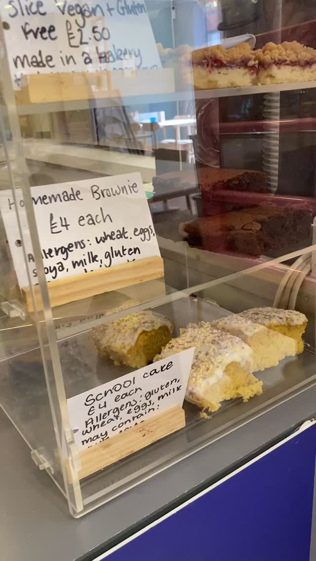 🍦 Happy Bank Holiday Monday 🍦 We are open 10-4.30 today. We have spaces to paint, we have ice cream and cold fruit smoothies and milkshakes. If you are running the Newbury 10K today, good luck!!