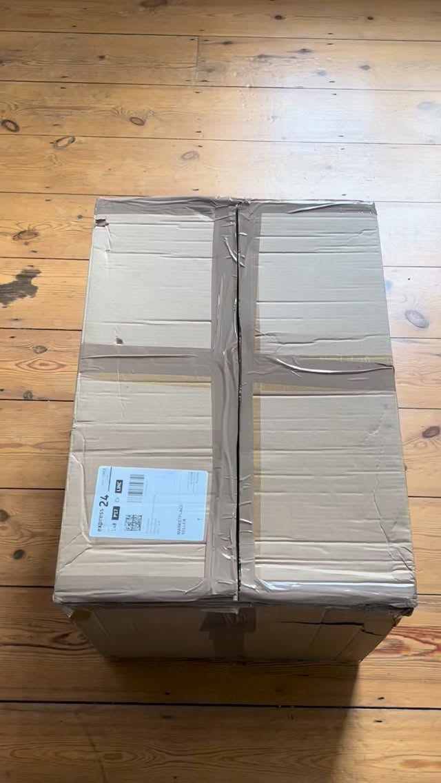 Recent unboxing #retroboots #unboxing #reseller #deadstock