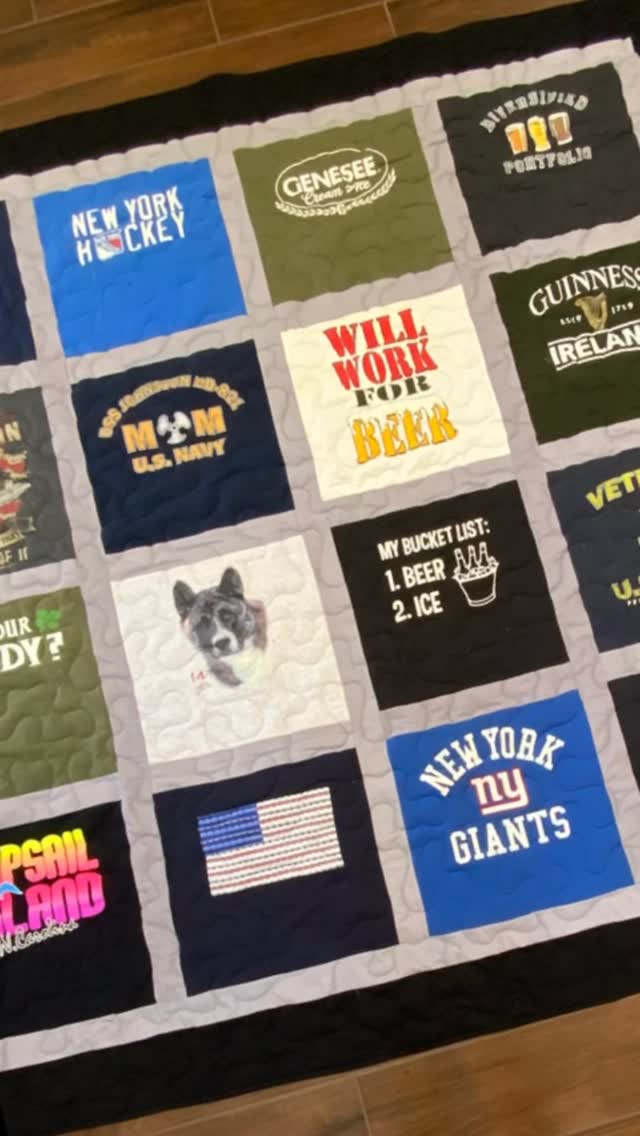 Graduation quilts are a traditional way to celebrate the good times! #highschool #graduation #memoryquilts