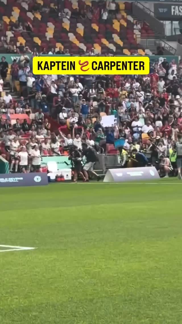 We ❤️ @elliecarpenterr
Video reshared from @433womenfc