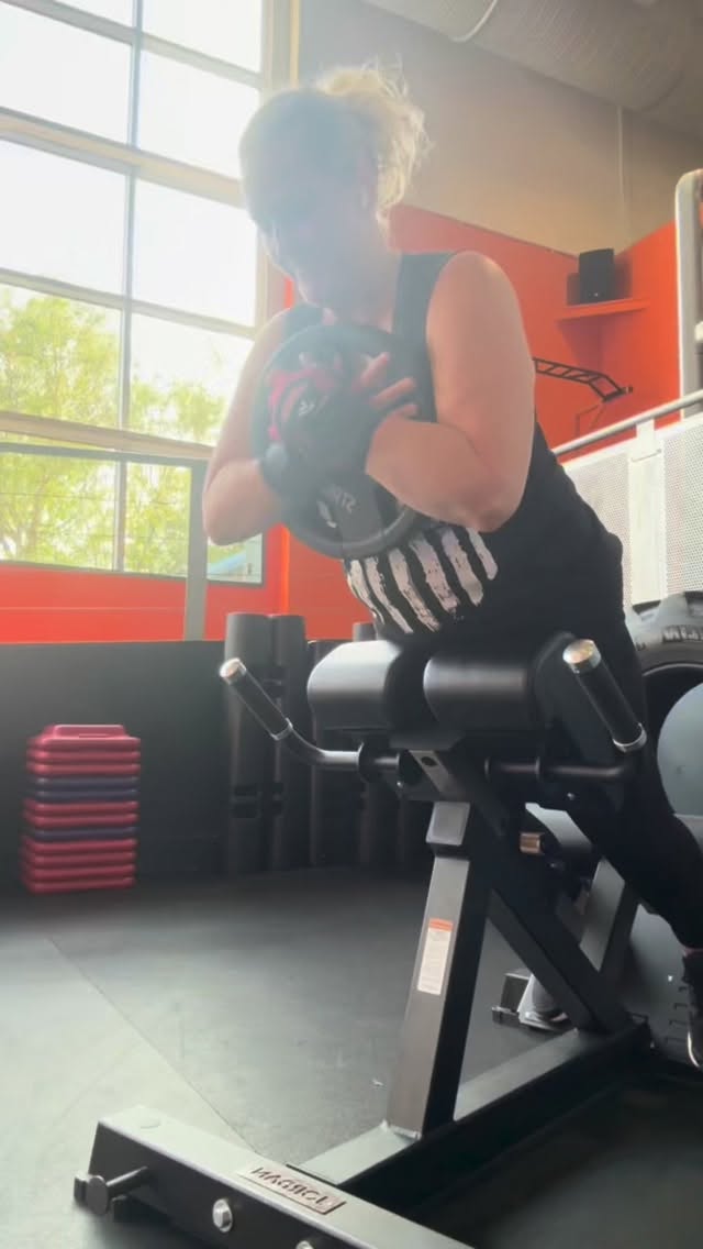HOT HOT HOT at the gym this morning. I’m glad I went early before it heated up. I’ve not been feeling it recently with my training - perimenopause combined with fibromyalgia is proving to be a tricky combination to figure out and fit into my life. But I keep going as I know moving my body not only makes a difference to my mental health but I know I am putting things in place in relation to my physical health later in life too.
Also a reminder that gym bodies come in all shapes and sizes, so if you would like to begin strength training don’t be put off going. Some of the equipment and machines I would have been so scared of using when I first started but people are always willing to help including my trainer @curtishartleypt