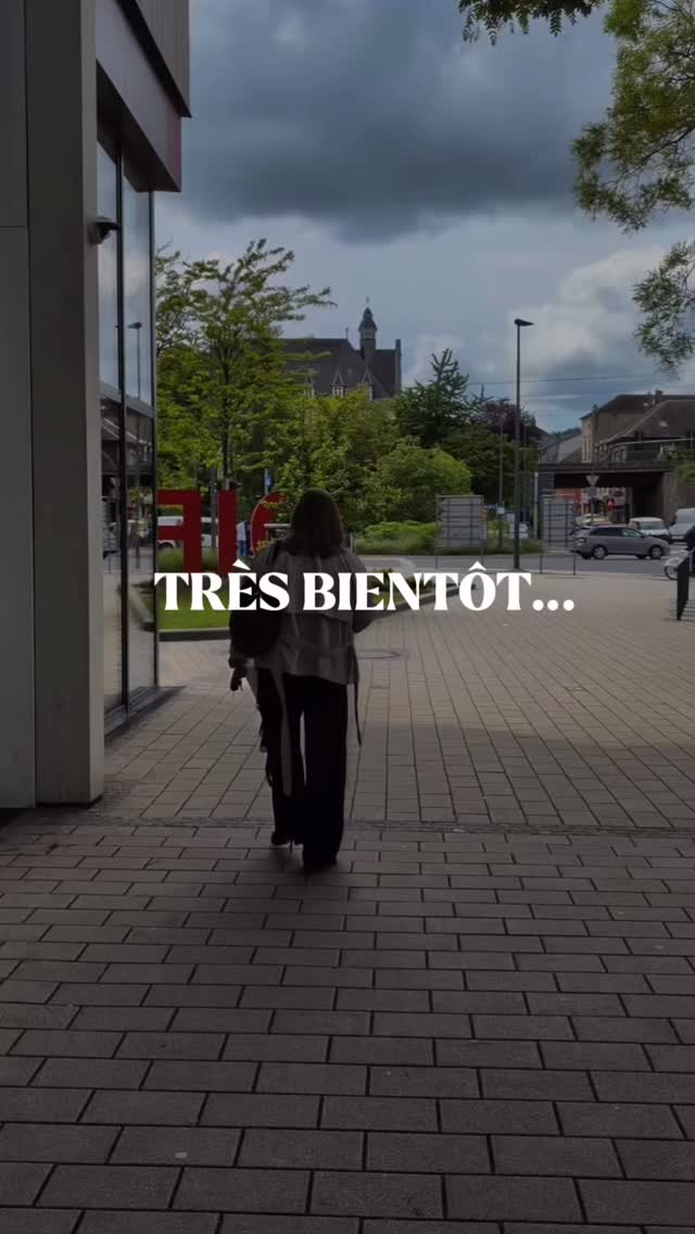 Quelque chose arrive en juin…👀
Une idée de ce que ça pourrait être ? Dites-nous en commentaire 👇🏼👀
#luxembourg #hairdresser #qualityhair