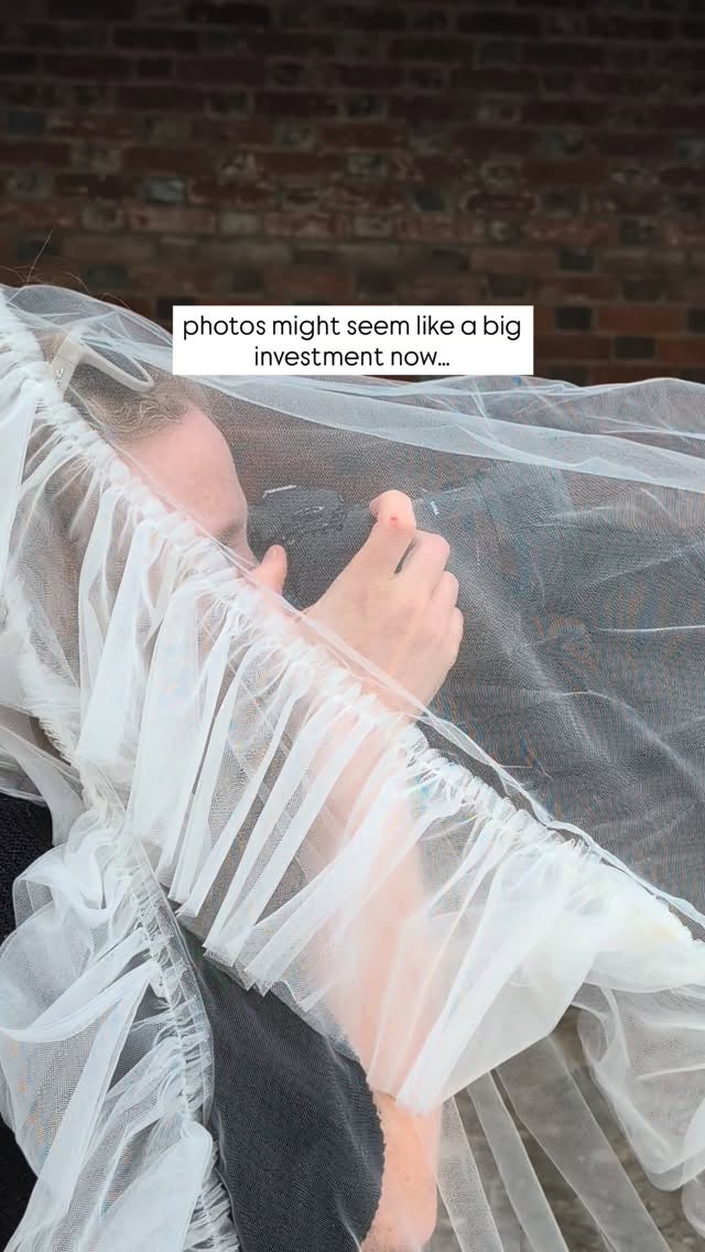 Photos might seem like a big investment now
but youāll cherish them forever⦠a legacy
they become pricelessā¦.
#hertfordshireweddingphotographer #roseraephotography #hertfordshireweddingphotography #londonweddingphotographer #youdoyou