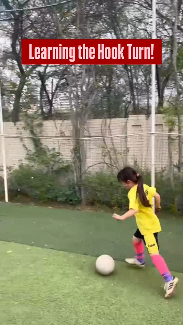 Learning the hook turn! FAB Football Academy Gurgaon!
Video Credits: @mohit_arya19xx
#footballacademy #gurgaon #skill