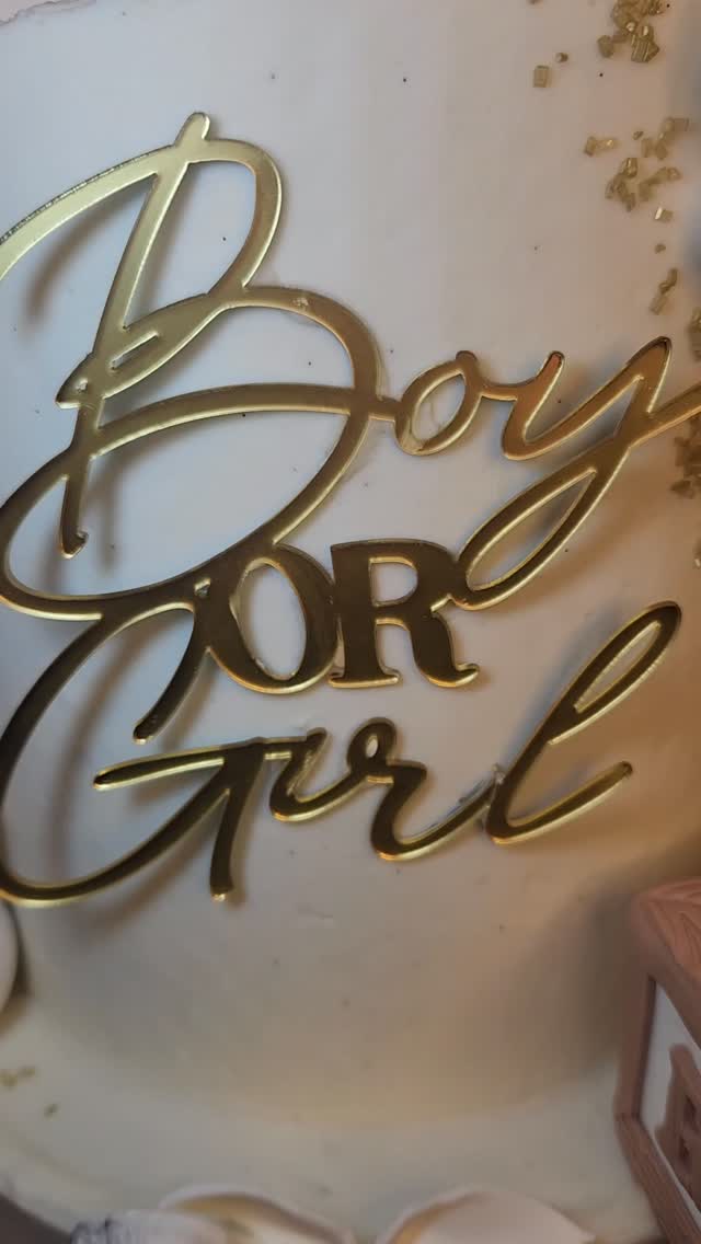 He or she? 💙🎀
The sweetest little gender reveal setup with stork, baby blocks, soft pinks & blues, and treats made to celebrate the biggest surprise ✨🍼
From the cake to the cake pops, every detail was full of baby magic and so much love 🤍
#GenderReveal #BoyOrGirl #ItsAGirl #BabyShowerCake #GenderRevealCake CakePops CustomDesserts BabyBlocks StorkTheme SweetCelebrations @karmaconfectionsatl