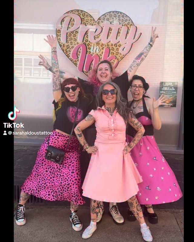 Another busy Sunday @prettyinink.tattoo with the gals!
Thank you to everyone who came for a shiny with @arkaya.inks and had some sweet inkings with me and @evltattooart 🩷 and to @liana.tatts for keeping us all organised 🤩
#dreamteam #girlpower
.
.
.
.
.
#alternative #pink #prettyinpink
#tattoo #tattoos #stowmarket #ink #inked #getinked #girlswhotattoo #tattooist #art #femaletattooist #gettattooed #prettyinink #Suffolk #girlswithtattoos #tatts #lgbtsafespace #dowhatyoulove #follow #femalerun #safespace #tattoosarecoolandyouknowit