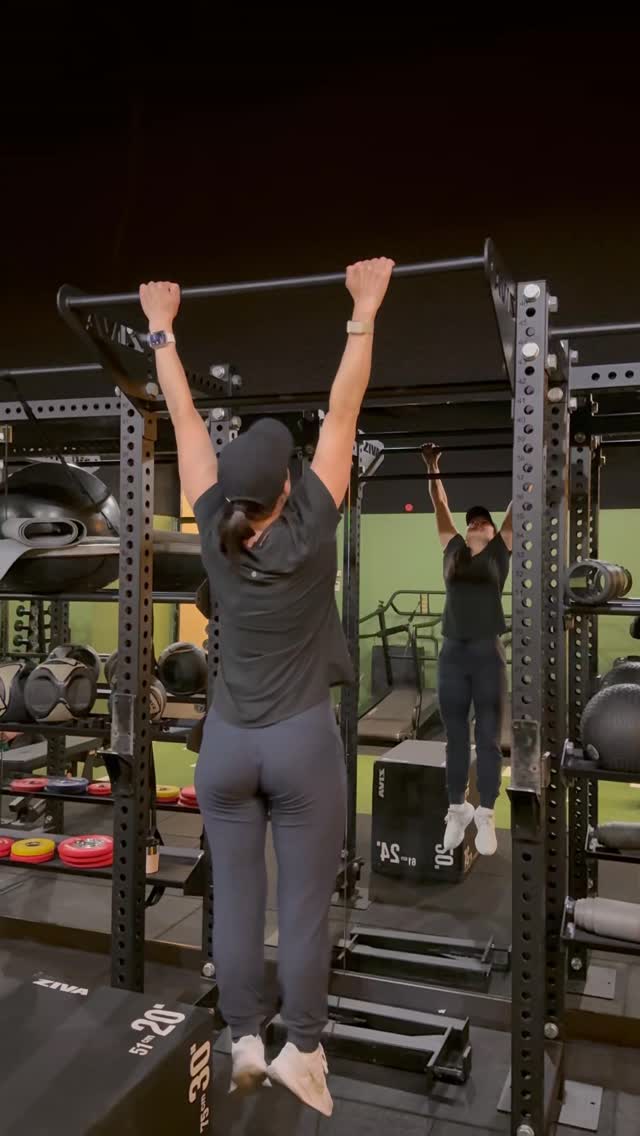 Wil je graag pull ups kunnen, maar lukt het niet? Volg deze vier stappen en doe de oefeningen regelmatig. Je zult merken dat het steeds makkelijker wordt. 💪
Doe jij (assisted) pull ups?
#lifeandkicking #lifeandkickingcommunity #pullup #ijburg #fitness