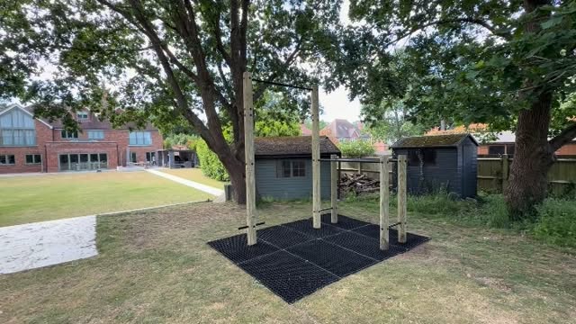 2.9m pull up and dip station with grass saver mats. Summer training perfection 🔥🔥 #gardengym #pullups #outdoortraining