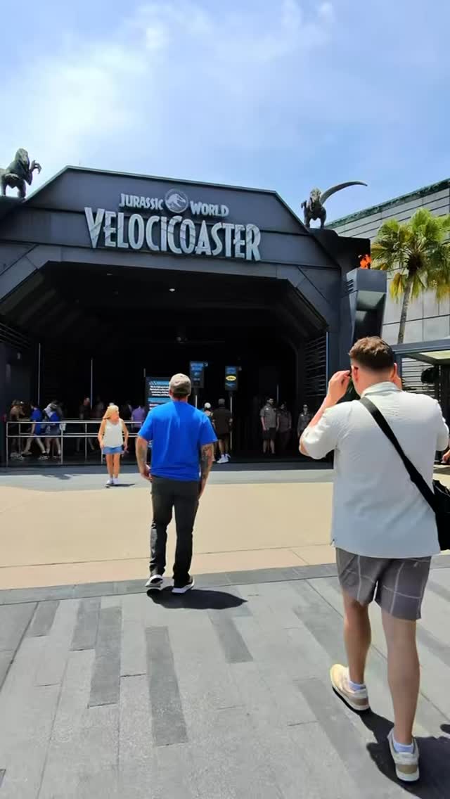 Let’s see how accurate the posted wait times are for Velocicoaster at Universal’s Islands of Adventure. #velociraptor #universalorlandoresort #themepark