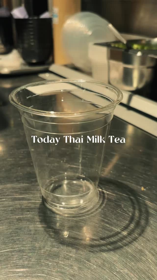 Thai Milk Tea is back at Yaay Yaay @brentcross_sc 🧋✨
Rich, creamy, and perfectly sweet — just the way you’ve missed it 🇹🇭🤎
Come grab your favourite Thai classic today!
#YaayYaay #ThaiMilkTea #ThaiTea #LondonFood #ThaiStreetFood