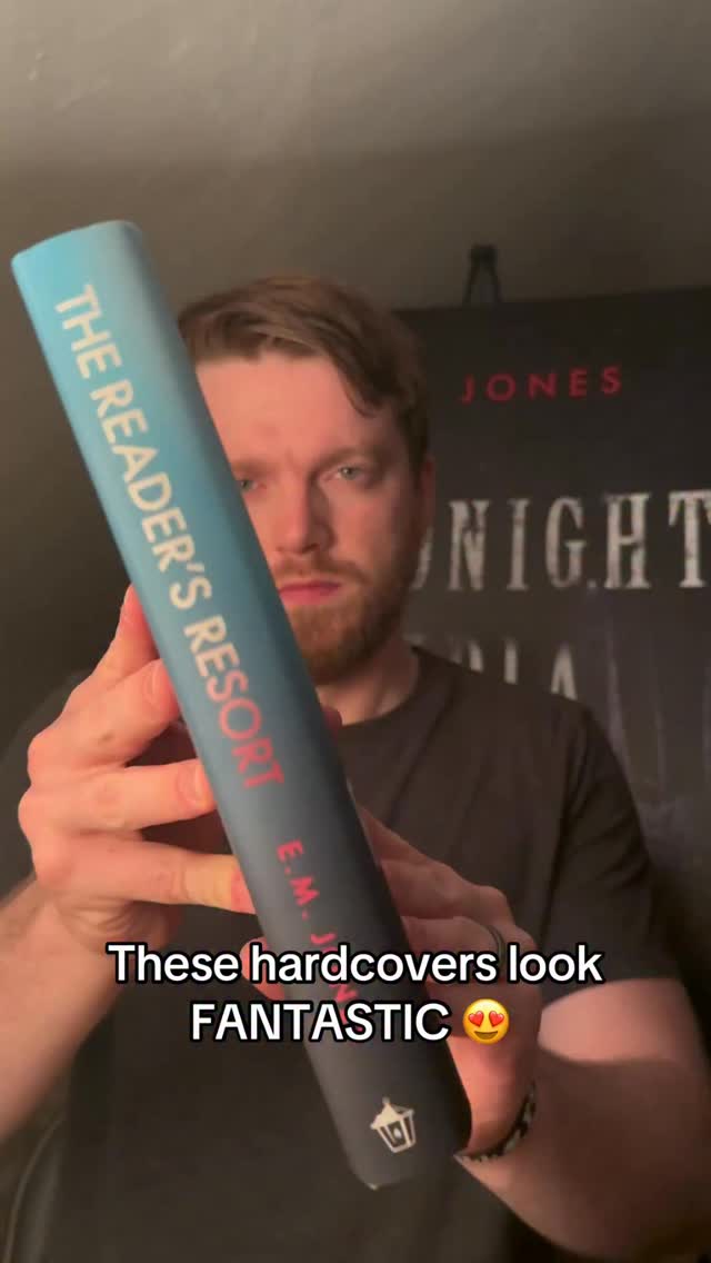 Hardcovers are actually really expensive to make, and a lot of authors choose to avoid them and just go with paperbacks! As I was preparing my first book’s release, I chose to make a hardcover edition purely because I love how they look and feel! I made these for myself, and yet I’ve sold hundreds of hardcovers since that first book came out! People really seem to like them, and so I sell signed copies on my website! They’re more expensive of course, but if you like collecting beautiful hardcovers, this one is kinda perfect 🕯️
#bookstagram #thrillerauthor #thrillerbooks #thriller