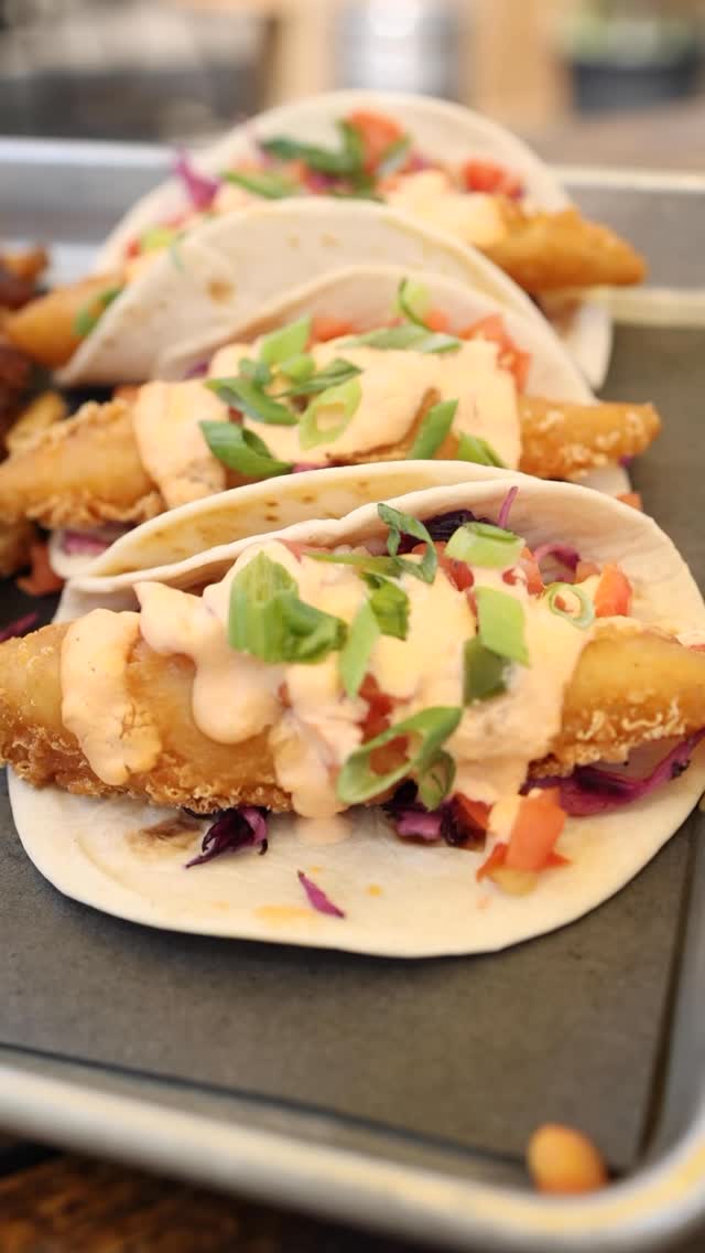 Treat yourself to a Taco Tuesday lunch on the patio because it’s a beautiful day! ☀️🌮
Not that you need an excuse 🧡
$5 Sol
$16 sangria pitchers
#wrawesome #kwawesome #waterloofoodies