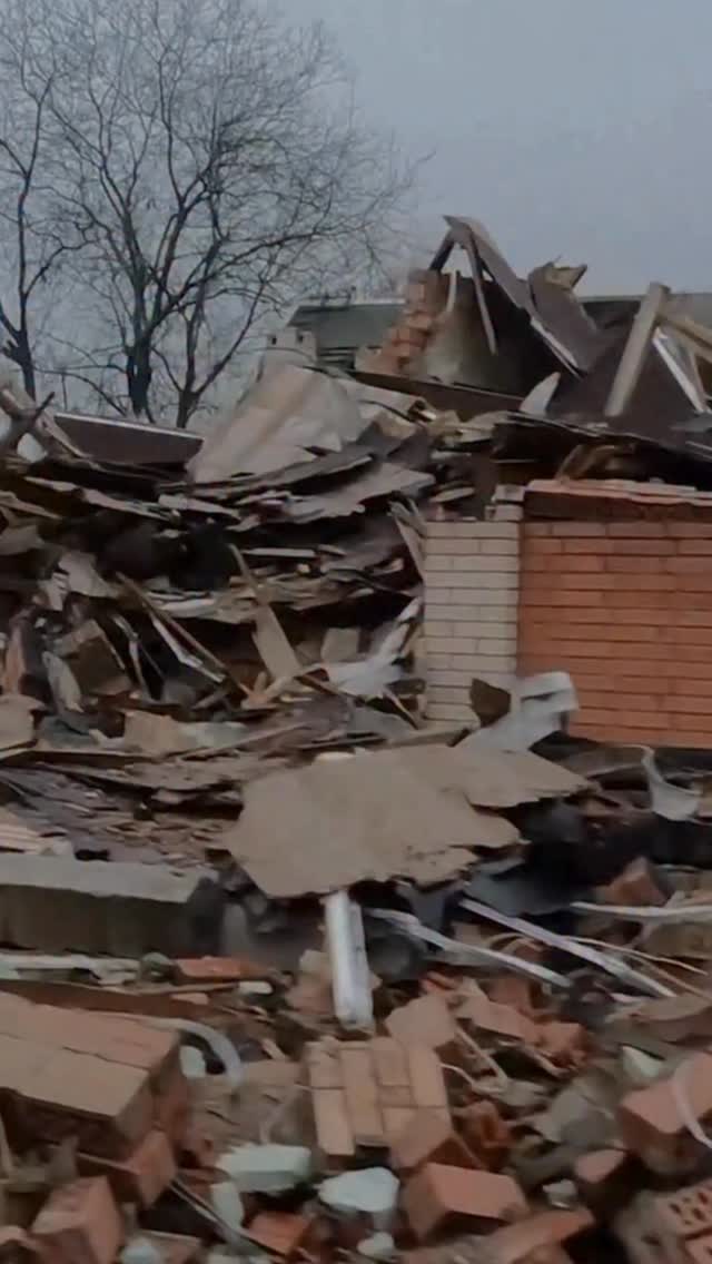 Ось так виглядає порятунок тварин у зоні бойових дій.
Тварин покидають щодня. Деякі виживають. Більшість - ні.
Доки ми їх не знайдемо.
Порятунок тварин Харків працює на лінії фронту, витягуючи тварин із місць, які більшість людей ніколи не побачить.
Напишіть RESCUE у коментарях, і ми надішлемо вам лінк для донатів.
For English version please go to @animal.rescue.kharkiv.en