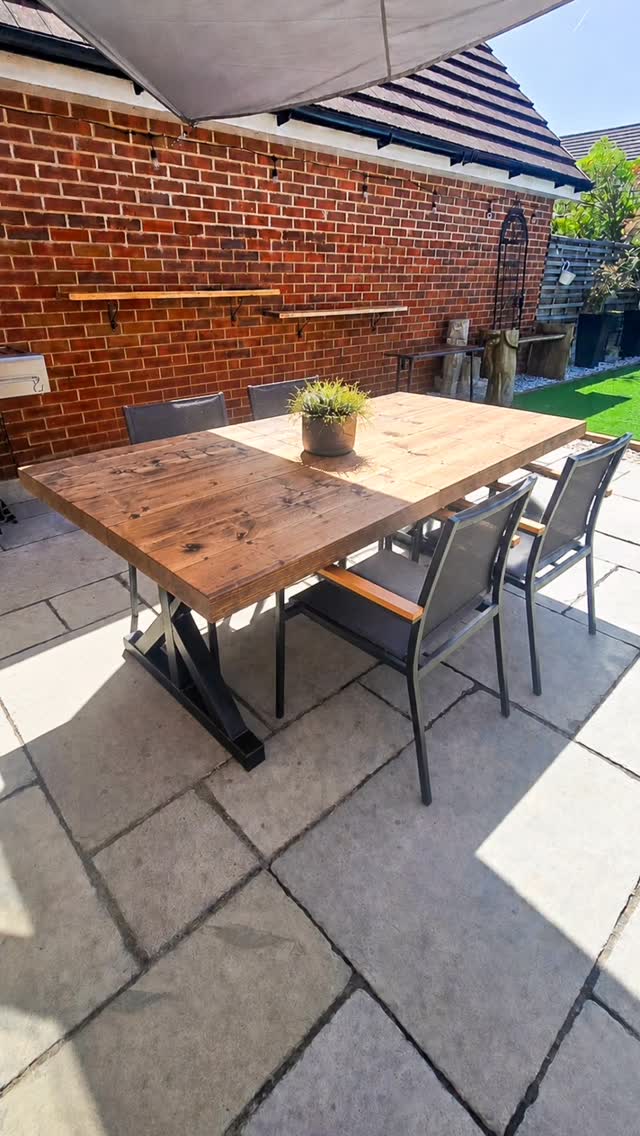 Garden season is here ☀️ 🍃
Nothing beats dining outdoors around a handmade table built with real character.
.
.
.
#gardenfurniture #outdoorspace #summervibes #patiovibes #diningtable