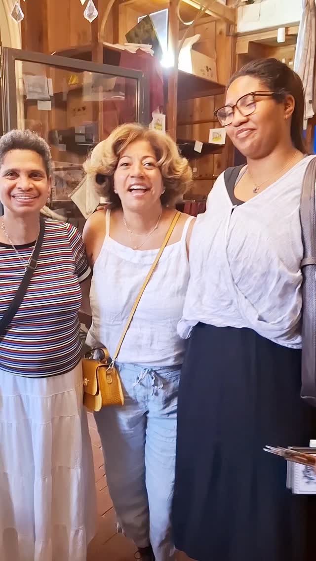 Thank you to The Queens of Virginia for being with us today, learning about the renaissance Math and Spirituality in the Palladian heritage.
What a pleasure, our dearest ones! :)
Grazie alle Regine della Virginia per essere state con noi oggi, scoprendo la matematica e la spiritualità rinascimentali nel patrimonio palladiano.
Che piacere, carissime! :)
#palladianroutes #vicenza #palladiansociety #palladioʟᴏᴠᴇʀs #palladiobeauty