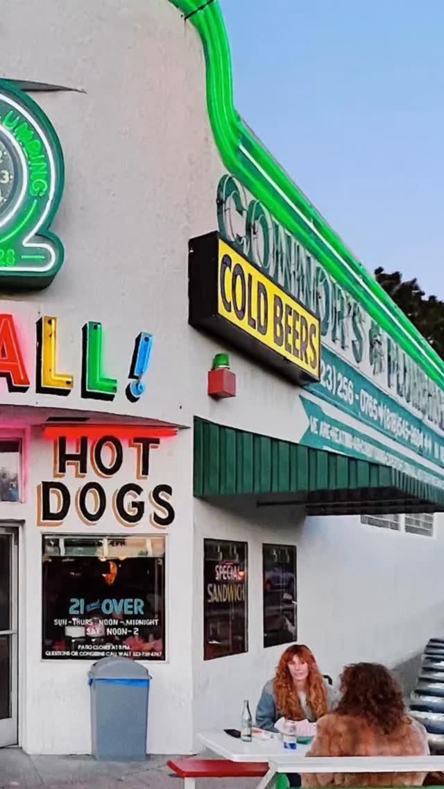 Walt's Bar, #eaglerock
Hot Dogs, Pinball
Pretzels, Taps
