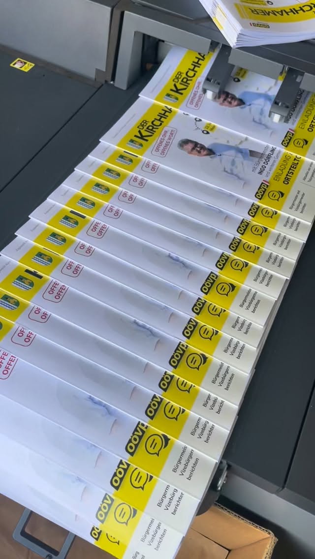 Die Druckmaschine läuft auf Hochtouren! 🖨️
Die neue Ausgabe des Kirchhamer wird gerade gedruckt und landet schon in Kürze in euren Briefkästen. Freut euch auf spannende Neuigkeiten und interessante Beiträge!