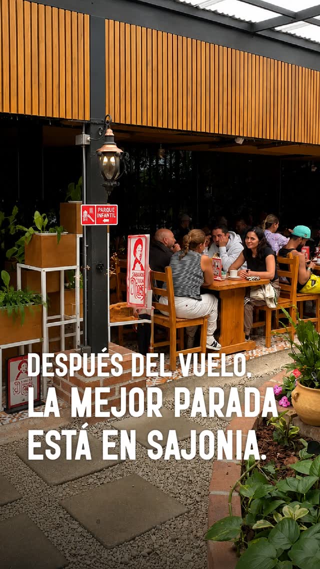 El viaje puede haber sido largo, pero la parada en Sajonia es más que merecida. ✈️
Un ambiente familiar, gastronomía paisa y diversión para los niños te esperan a solo minutos del Aeropuerto José María Córdova. 🌟
📲 Comparte con tu grupo de viaje y ven a recargar energías en Sajonia.